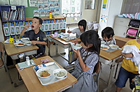 R0018048
