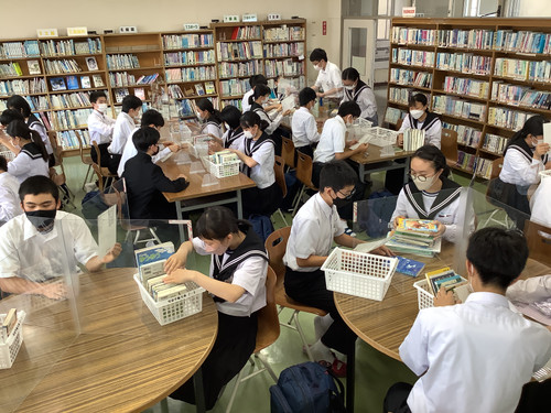 07b6e4b0ca144543afb709081d18a33d