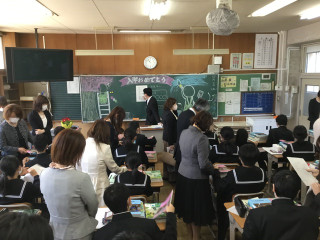 F2d511c1ac0d4a028271b22772ea3e84