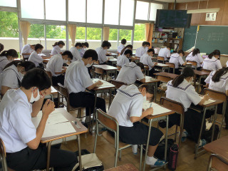 2b588f03e404490a83f43da194729fb1