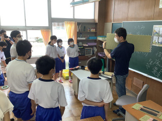 03b5d0cc685f4fe99ea74a90be23cf00