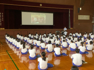 E2cdf56a365841d781e8edb706a7db3e