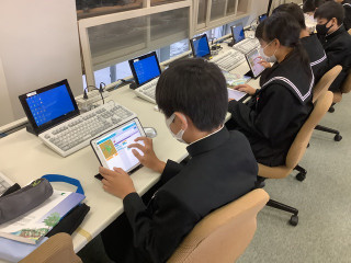 D24cc47e83cf4bfca1cf1e9d4df3974f