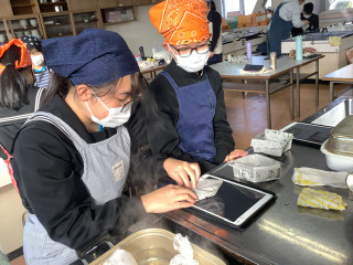 E01d878501c1494c99553df3f8d192d7