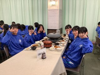 56c6a8c9ef23437bbd1b693363ad7160