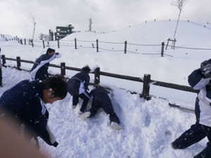 4340ad7493f349cb8380677d4081579f