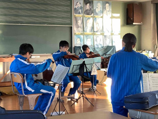 20251212_064347094_ios