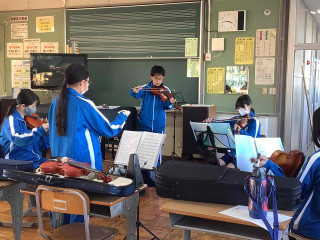 20251212_064401890_ios