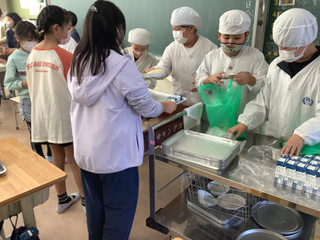 12832ae031cd4636b1f8fcf1b03e5242