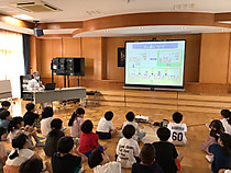 9a3d19fbae544e5b91f98b55a334ecb1