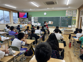 B48ffc0bd10240d1a6bd362caa4c2af3